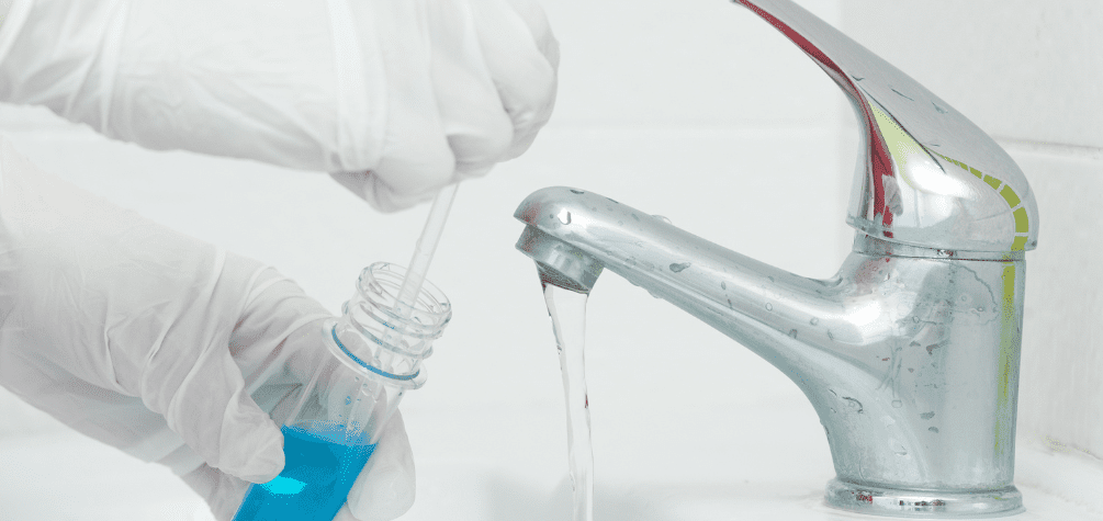 Які засоби та антисептики необхідно мати в будинку, якщо є проблеми з водою