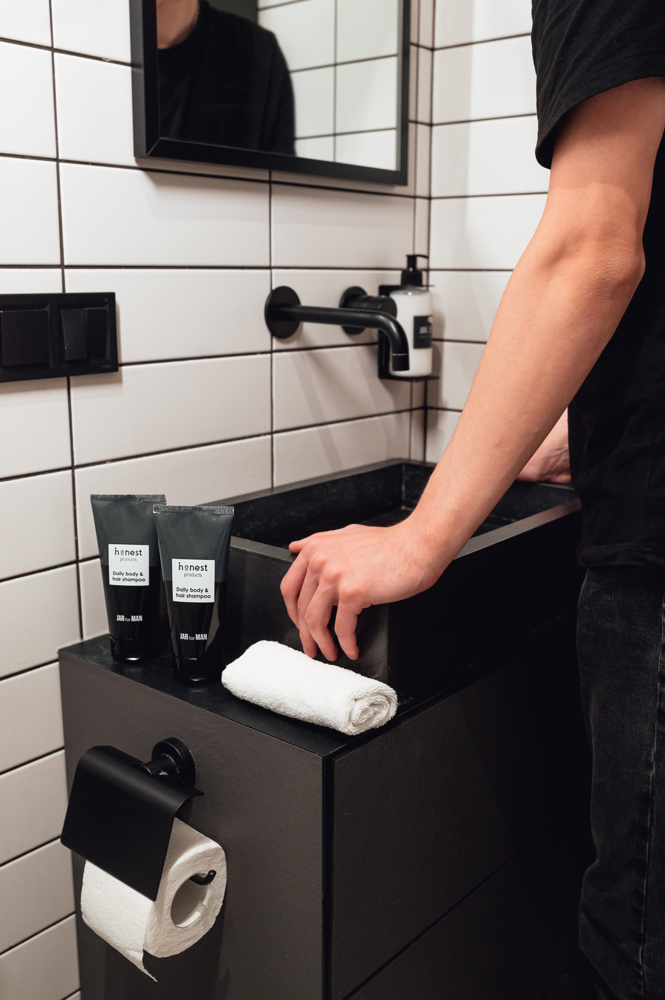 Щоденний шампунь для волосся і тіла Jar for Men від honest products, 200мл