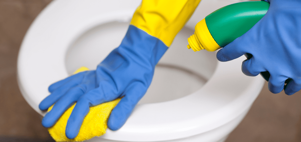 Як почистити унітаз швидко та ефективно?