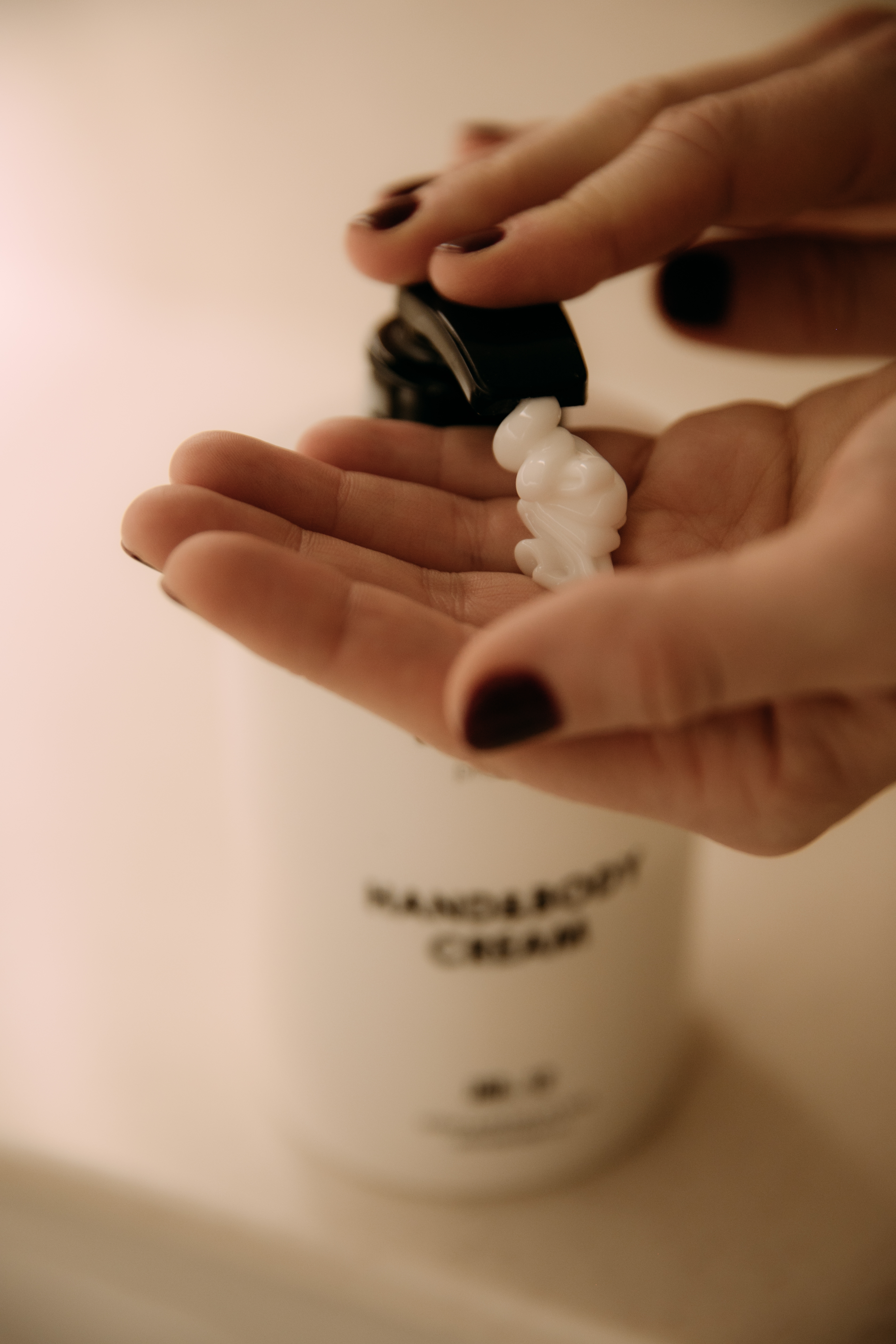 Увлажняющий крем для рук и тела JAR №12 vetiver от honest products, 500мл