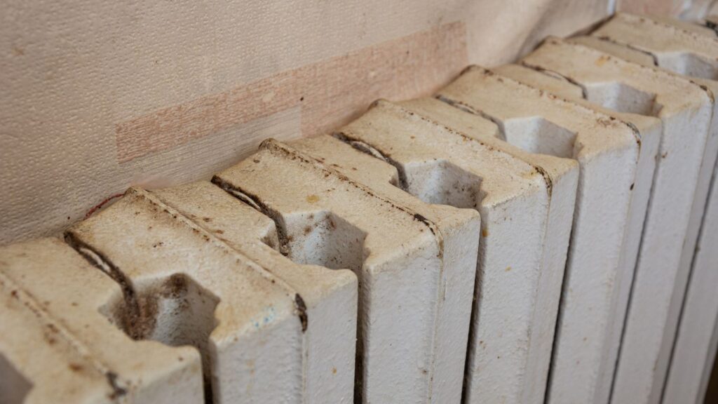 Як відмити батареї опалення у квартирі