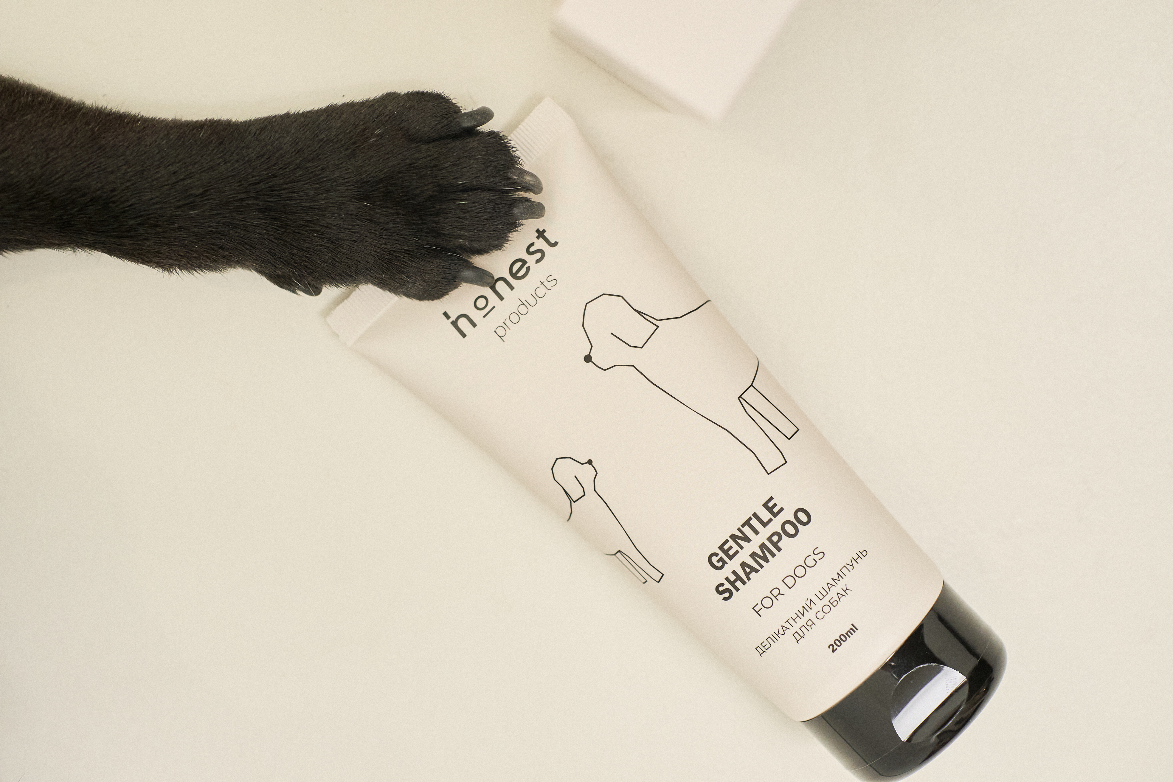 Делікатний шампунь для собак від honest products, 200мл