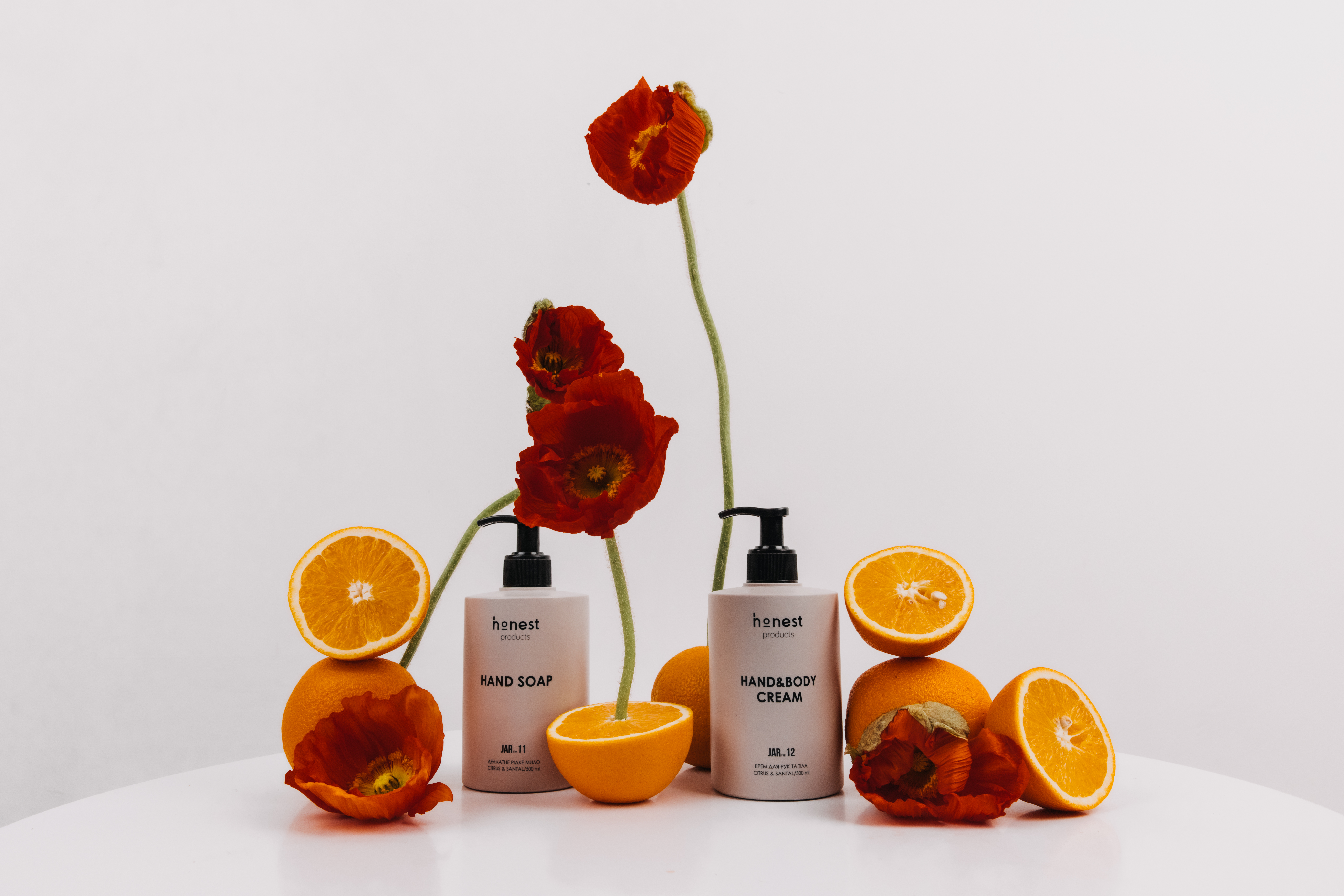 Зволожувальний крем для рук та тіла JAR №12 citrus & santal від honest products, 500мл